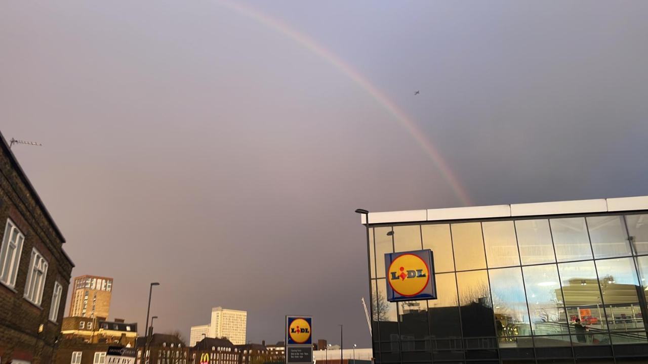 Plough Way Flat Appartamento Londra Esterno foto